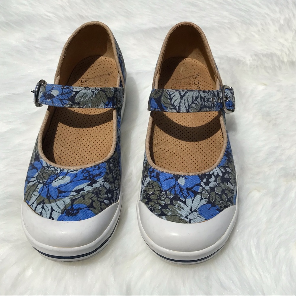 Valerie Canvas Vegan Floral Mary Jane Clogs